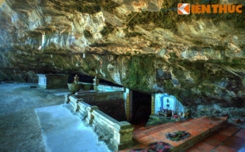 Ngôi chùa nằm trong hang núi lửa độc nhất Việt Nam